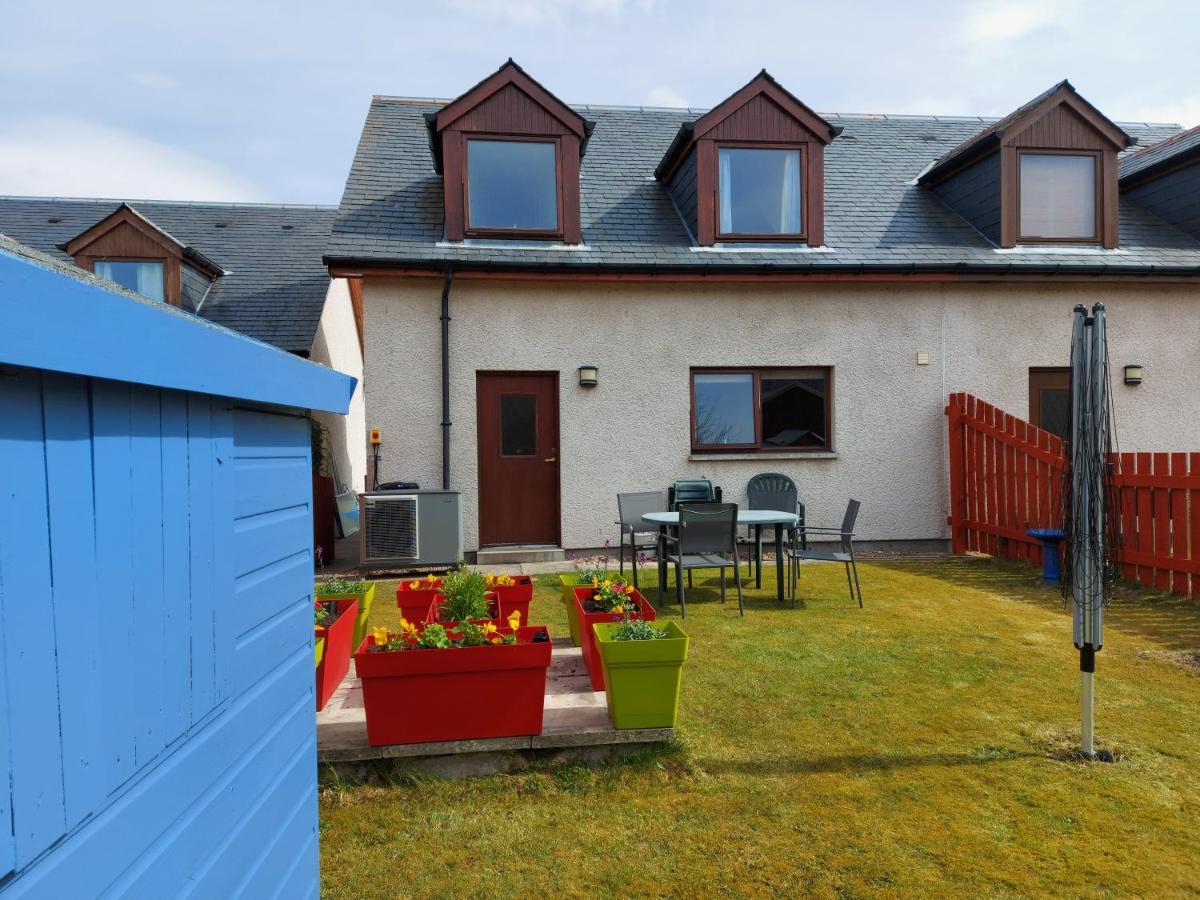 Holiday House Kinveachy Авимор Екстериор снимка